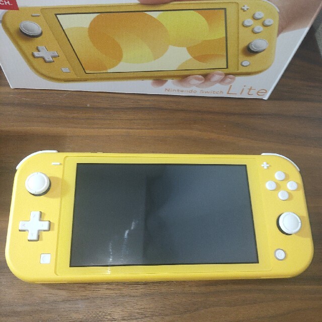 Nintendo Switch Lite イエロー