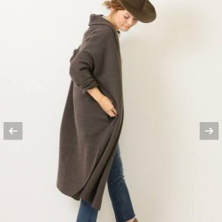 ドゥーズィエムクラス(DEUXIEME CLASSE)のドゥーズィエムクラス　18AW スムーズニットガウンコート　美品　ブラウン(ガウンコート)