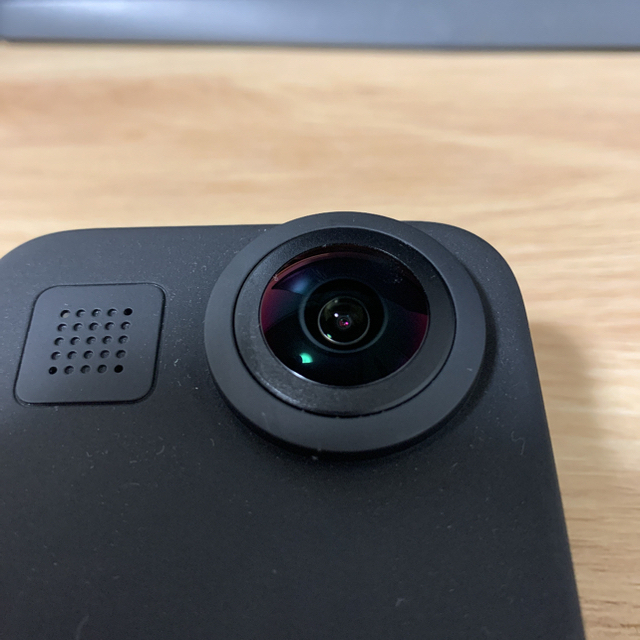 GoPro(ゴープロ)のGopro Max 美品 付属品あり おまけあり スマホ/家電/カメラのカメラ(ビデオカメラ)の商品写真