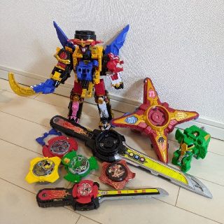 バンダイ(BANDAI)のニンニンジャー シュリケンジン 忍者一番刀など(特撮)