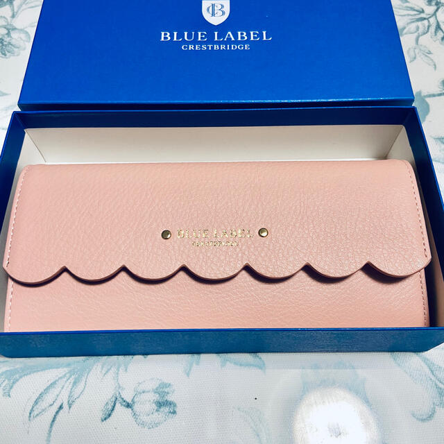 BURBERRY BLUE LABEL(バーバリーブルーレーベル)の新品　未使用　ブルーレーベル　クレストブリッジ   財布　ピンク レディースのファッション小物(財布)の商品写真