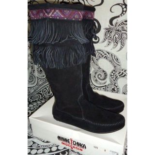 ミネトンカ(Minnetonka)の着用1度美品MINNETONKAチロリアンWフリンジロングブーツ1679黒US8(ブーツ)