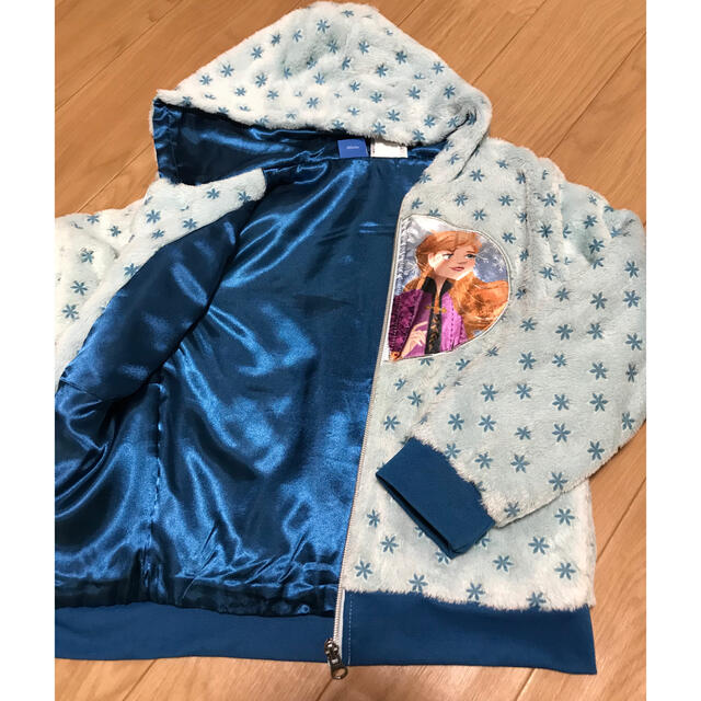 Disney(ディズニー)のアナ雪☆ふわふわパーカー キッズ/ベビー/マタニティのキッズ服女の子用(90cm~)(ジャケット/上着)の商品写真