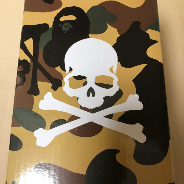 MEDICOM TOY(メディコムトイ)の送料込み MASTERMIND BAPE 100% & 400% YELLOW エンタメ/ホビーのフィギュア(その他)の商品写真