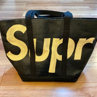 シュプリーム(Supreme)のsupreme Raffia Tote 黒(トートバッグ)