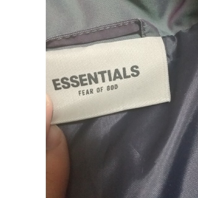 FEAR OF GOD(フィアオブゴッド)のessentials ダウン  メンズのジャケット/アウター(ダウンジャケット)の商品写真