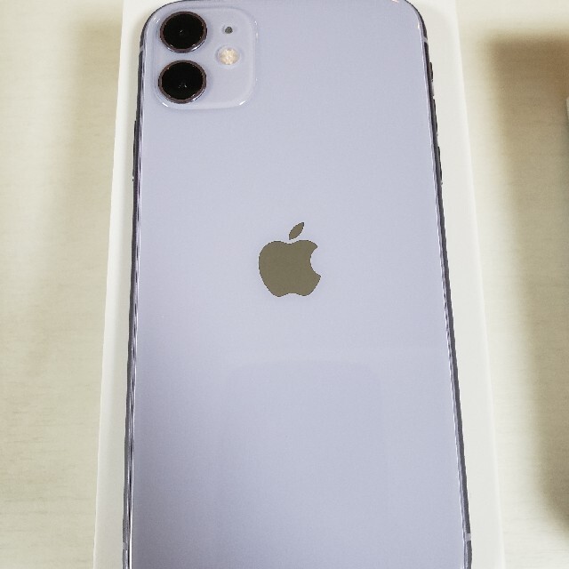 iPhone(アイフォーン)の美品★iPhone 11 64GB SIMフリー ★低使用 スマホ/家電/カメラのスマートフォン/携帯電話(スマートフォン本体)の商品写真