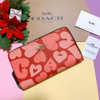 【ラスト1】新品♡coachコーチ　ハート　ピンク　レッド　ウォレット　かわいい