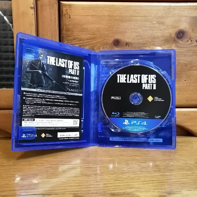 PlayStation4(プレイステーション4)のライナーブラウン様専用 The Last of Us Part II  エンタメ/ホビーのゲームソフト/ゲーム機本体(家庭用ゲームソフト)の商品写真