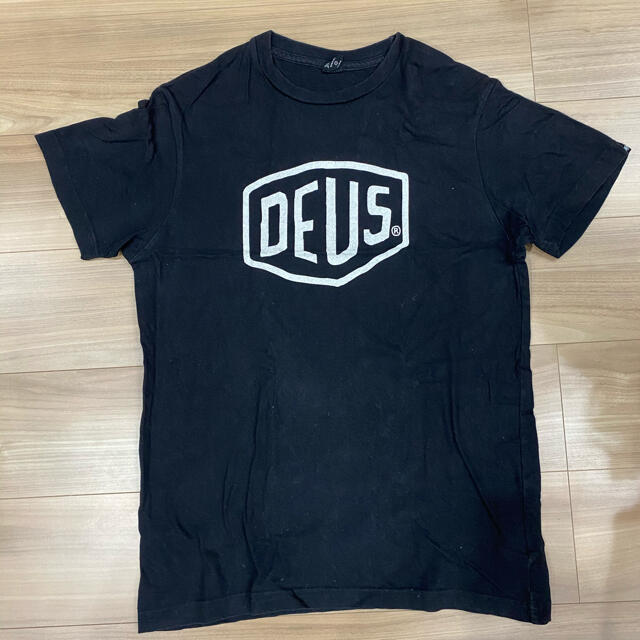 Deus ex Machina(デウスエクスマキナ)のデウスエクスマキナ　deus  Tシャツ メンズのトップス(Tシャツ/カットソー(半袖/袖なし))の商品写真