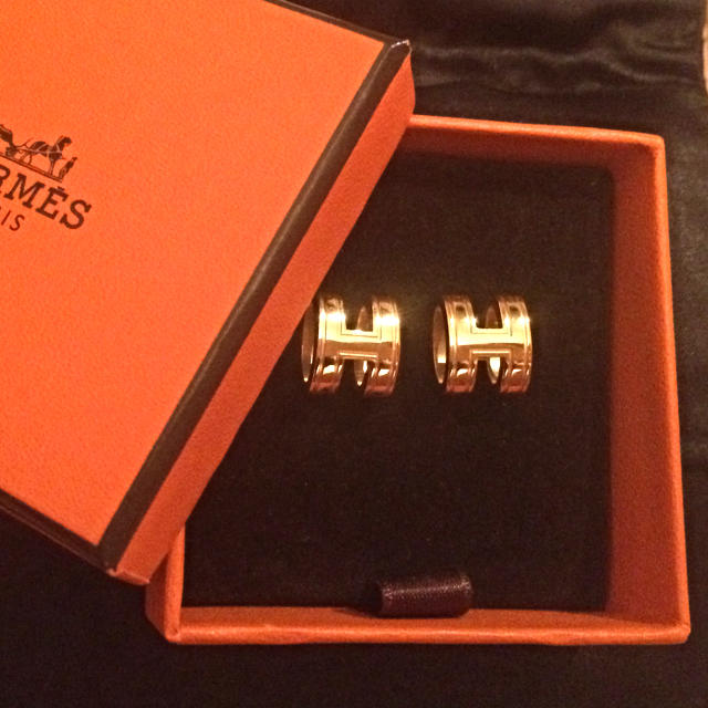 Hermes - エルメスポップアッシュ ピアス新品箱付きの通販 by ただいま