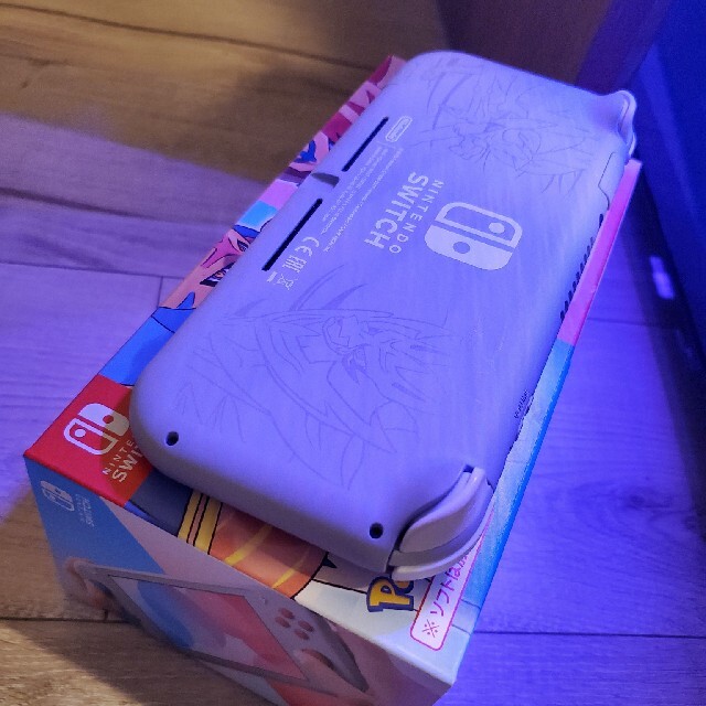 (美品)Nintendo Switch Lite ザシアン・ザマゼンタ