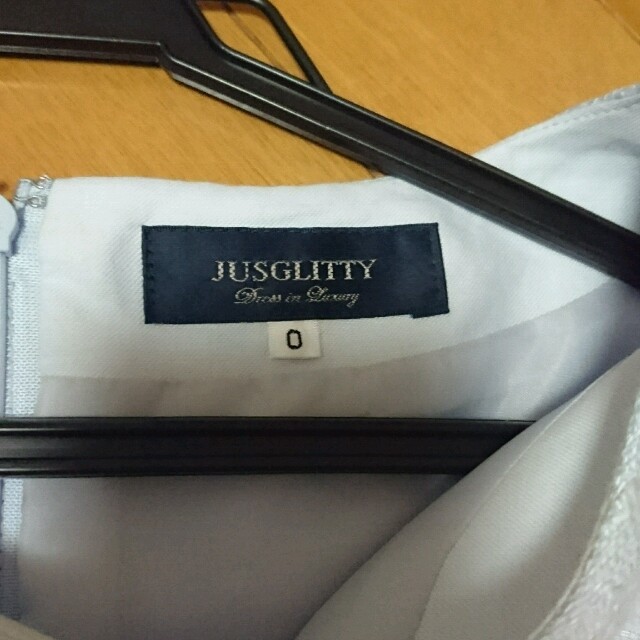 JUSGLITTY(ジャスグリッティー)のジャスグリッティー ワンピース レディースのワンピース(ひざ丈ワンピース)の商品写真