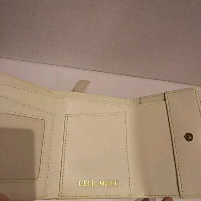 CECIL McBEE(セシルマクビー)のCECILMCBEE ミニ コンパクト 財布 レディースのファッション小物(財布)の商品写真