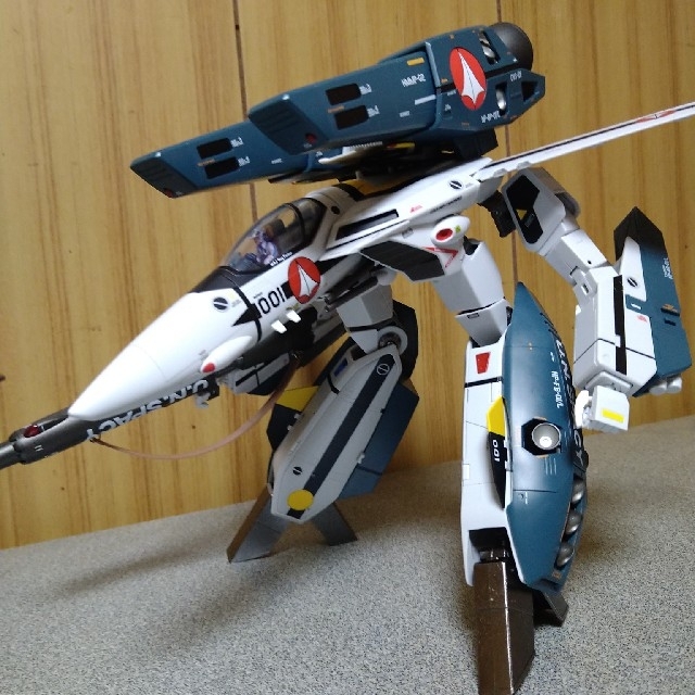 オンラインで最も安い 最終値下げ　DX超合金　マクロス　VF-1バルキリーロイフォッカースペシャル