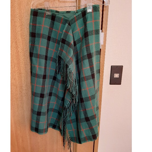 J.W.ANDERSON(ジェイダブリューアンダーソン)の新品スカート　UNIQLO　JWANDERSON レディースのスカート(ロングスカート)の商品写真