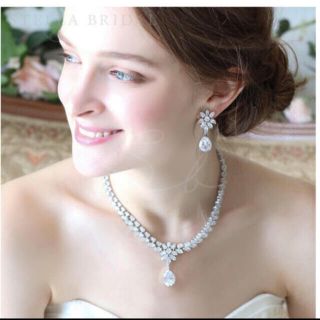 ティファニー(Tiffany & Co.)の【最終値引き】STELLA BRIDAL ネックレス.イヤリングセット(ネックレス)