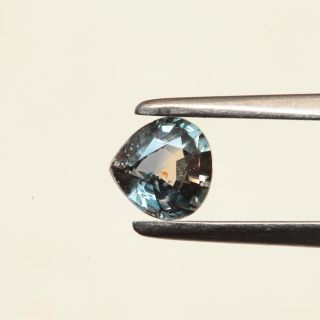 非加熱 バイカラーサファイア 0.59ct ルース(その他)