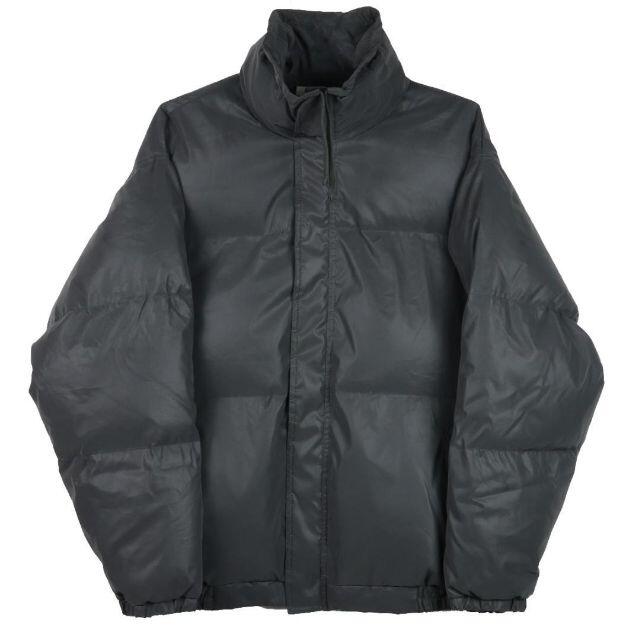 FEAR OF GOD(フィアオブゴッド)の新品《 FOG ESSENTIALS 》Puffer Jacket ダウン M メンズのジャケット/アウター(ダウンジャケット)の商品写真