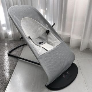 ベビービョルン(BABYBJORN)のyvka様専用ベビービョルン　バウンサー  グレー✖️白(その他)