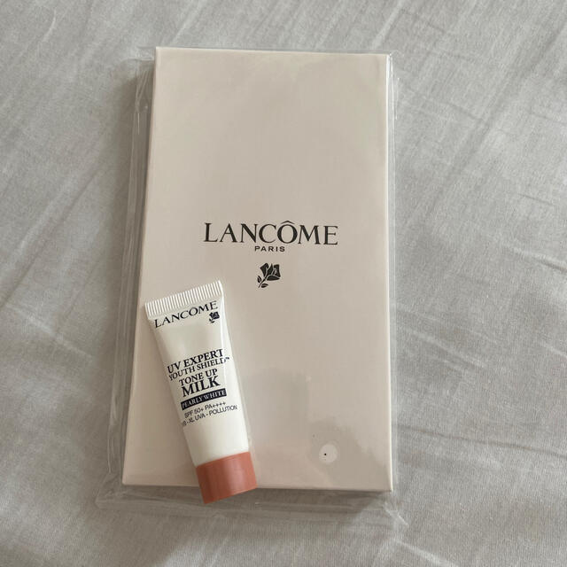 LANCOME(ランコム)のランコム　ミラー、UVエクスペール コスメ/美容のベースメイク/化粧品(化粧下地)の商品写真