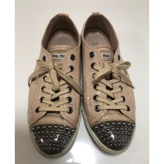 ミュウミュウ(miumiu)のmiumiu スニーカー　24.5cm(スニーカー)