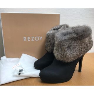 リゾイ(REZOY)の【美品☆送料無料！】REZOY  ファーショートブーツ(ブーツ)