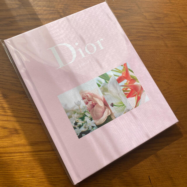 Dior(ディオール)の雑誌付録ノート　Dior インテリア/住まい/日用品の文房具(ノート/メモ帳/ふせん)の商品写真