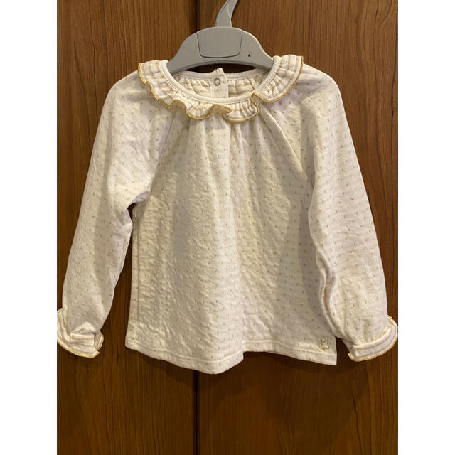 PETIT BATEAU(プチバトー)のプチバトー ロンT ブラウス トップス キッズ/ベビー/マタニティのベビー服(~85cm)(シャツ/カットソー)の商品写真