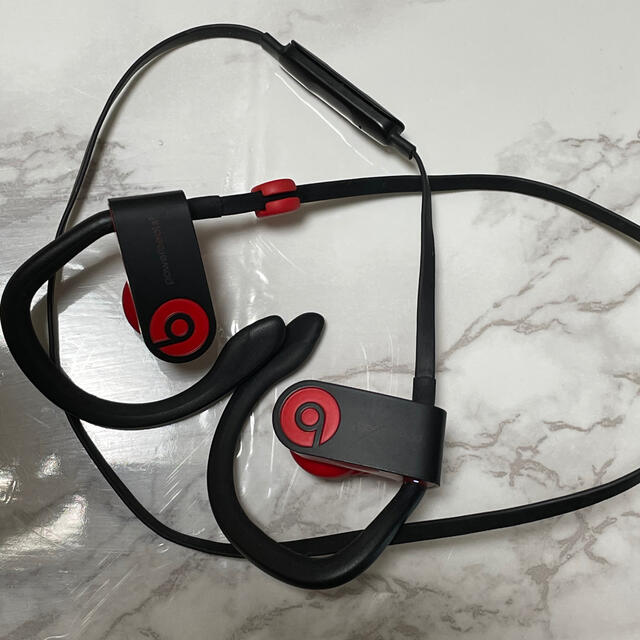 Beats by Dr Dre(ビーツバイドクタードレ)のパワービーツ　ME学生様専用 スマホ/家電/カメラのオーディオ機器(ヘッドフォン/イヤフォン)の商品写真