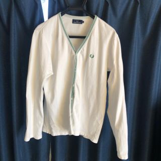 フレッドペリー(FRED PERRY)のフレッドペリー  カーディガン　白(カーディガン)