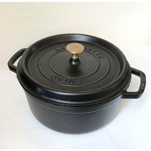 STAUB(ストウブ)のストウブ　ピコココットラウンド　ブラック２４ｃｍ　（正規品） インテリア/住まい/日用品のキッチン/食器(鍋/フライパン)の商品写真