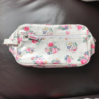 キャスキッドソン(Cath Kidston)の花柄ポーチ　キャス・キッドソン  (ポーチ)