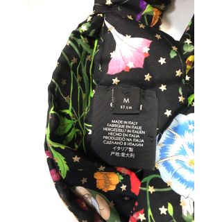 Gucci - グッチ ベッドターバン ヘアバンド フローラ スタープリント
