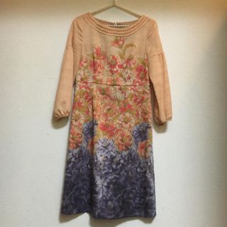 スーナウーナ(SunaUna)の花柄ワンピース(ひざ丈ワンピース)