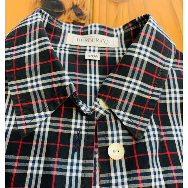 BURBERRY(バーバリー)の正規品Burberryシャツ120cm キッズ/ベビー/マタニティのキッズ服男の子用(90cm~)(ブラウス)の商品写真