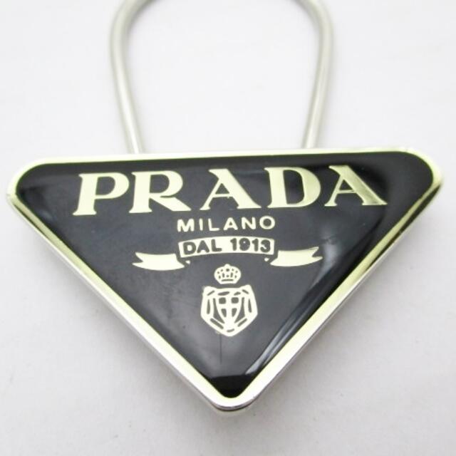 PRADA(プラダ)のプラダ キーホルダー(チャーム) - 金属素材 レディースのファッション小物(キーホルダー)の商品写真