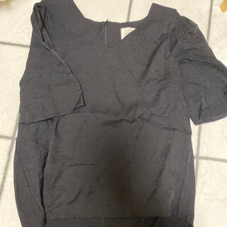 アメリヴィンテージ(Ameri VINTAGE)のAMAIL トップス　半袖　SHOULDER POINT CLOTH ブラック(シャツ/ブラウス(半袖/袖なし))