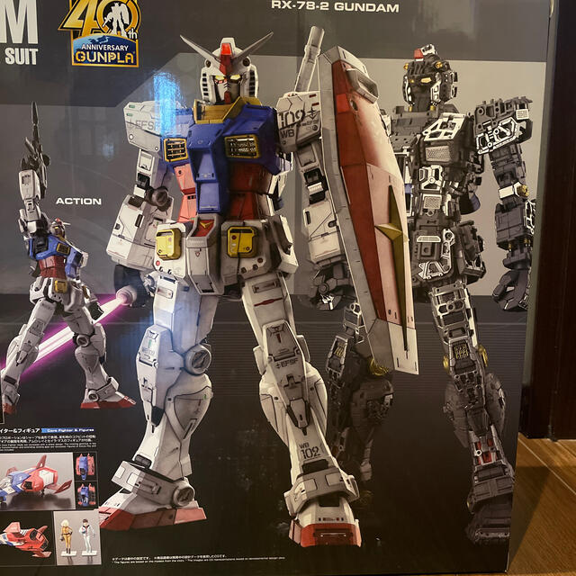 BANDAI(バンダイ)の【新品・即発送】PG UNLEASHED RX-78-2 ガンダム 1/60 エンタメ/ホビーのおもちゃ/ぬいぐるみ(模型/プラモデル)の商品写真