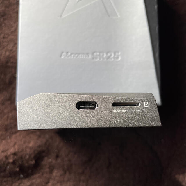 再値下げしましたAstell&kern SR25 スマホ/家電/カメラのオーディオ機器(ポータブルプレーヤー)の商品写真