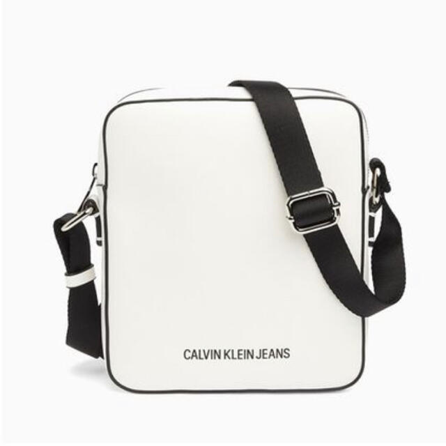 Calvin Klein(カルバンクライン)のCALVIN KLEIN JEANS ショルダーバッグ メンズのバッグ(ショルダーバッグ)の商品写真