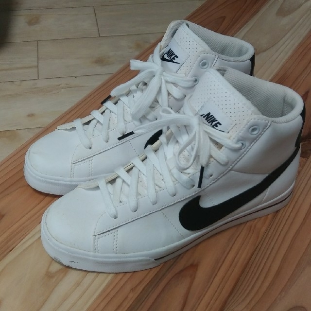 Nike Nikeハイカットスニーカー白の通販 By 太郎君 S Shop ナイキならラクマ Nike Nikeハイカットスニーカー白の通販 By 太郎君 S Shop ナイキならラクマ