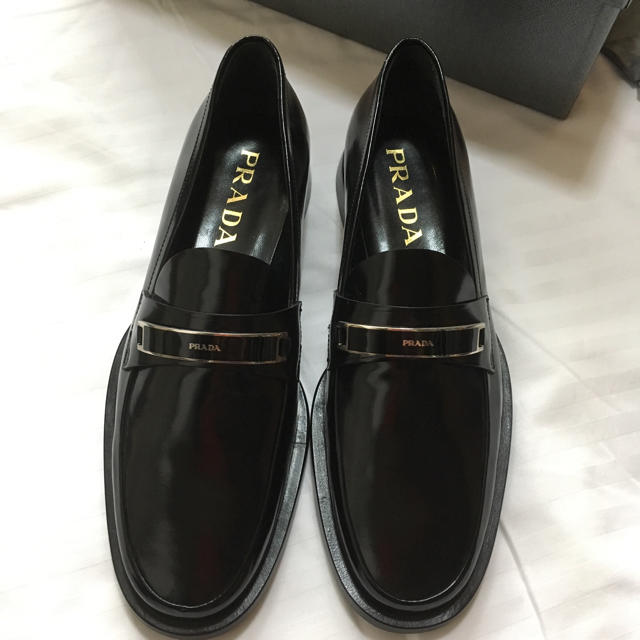 PRADA(プラダ)のプラダ  ローファー  未使用品 レディースの靴/シューズ(ローファー/革靴)の商品写真