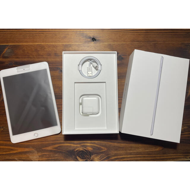 iPad mini5 シルバー (Wi-Fiモデル) 64GB 低価格で大人気の www
