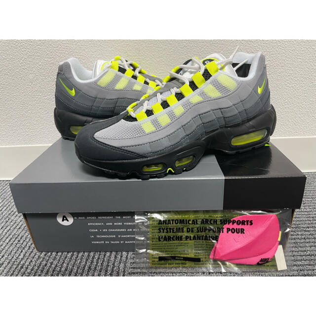 NIKE(ナイキ)のNIKE AIR MAX 95 OG NEON YELLOW 25cm ナイキ メンズの靴/シューズ(スニーカー)の商品写真