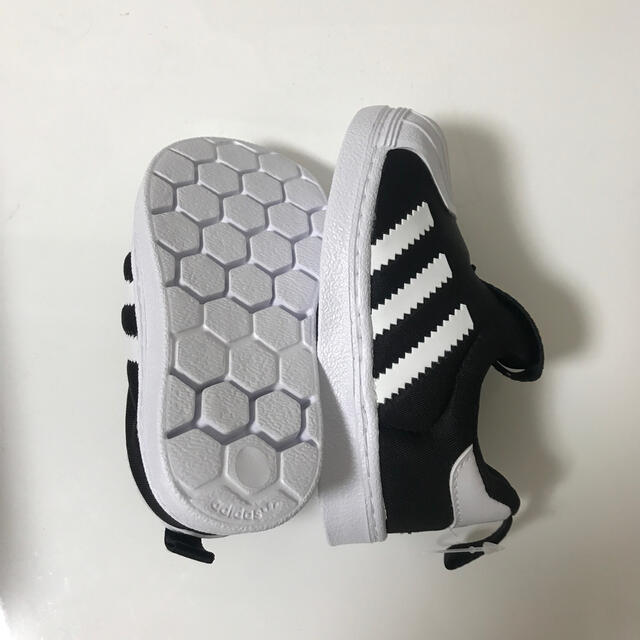 adidas(アディダス)の【新品未使用】adidas SUPER STAR 360 I 黒 12cm キッズ/ベビー/マタニティのベビー靴/シューズ(~14cm)(スニーカー)の商品写真