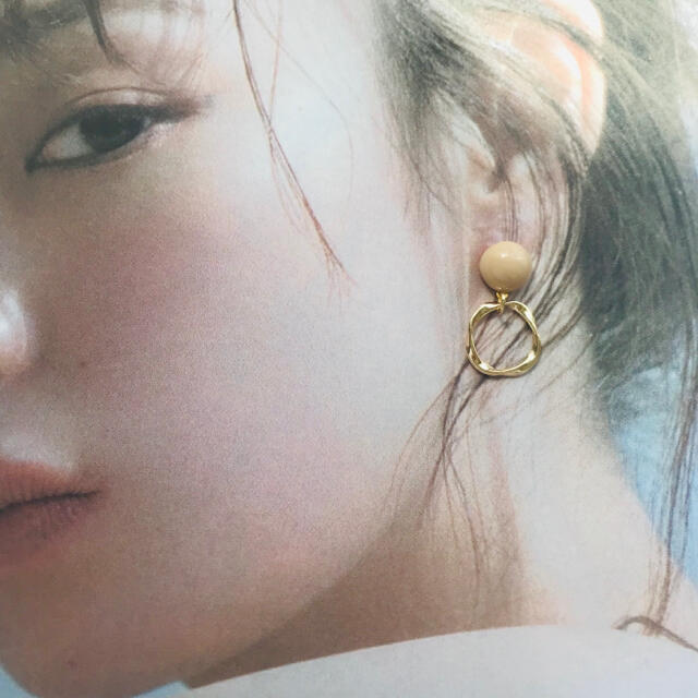 682*BIG ベージュパール ヴィンテージゴールド ピアス | lureconsultoria.com.br