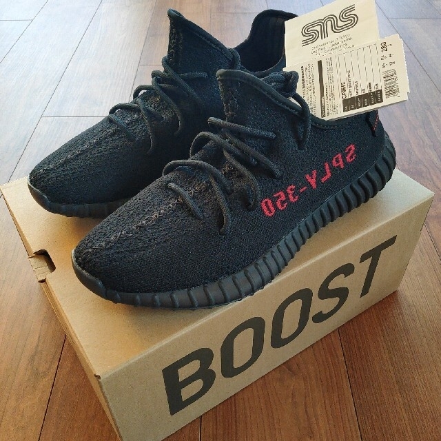 adidas(アディダス)のADIDAS YEEZY BOOST 350 V2 BRED イージー ブースト メンズの靴/シューズ(スニーカー)の商品写真