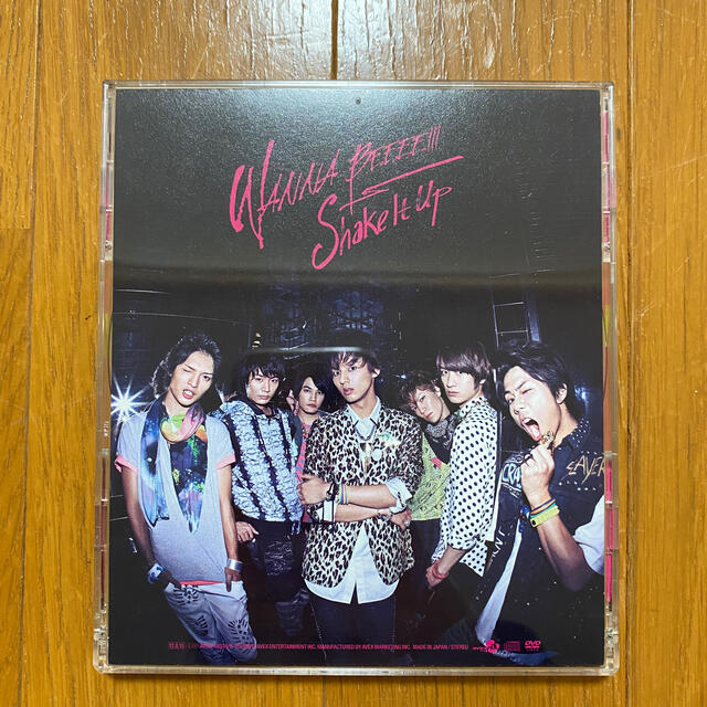 Kis-My-Ft2(キスマイフットツー)のWANNA BEEEE!!!/Shake It Up エンタメ/ホビーのタレントグッズ(アイドルグッズ)の商品写真