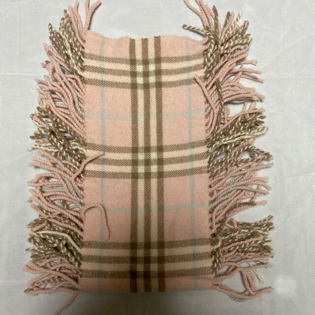 BURBERRY(バーバリー)のバーバリー　マフラー　ピンク　フリンジマフラー レディースのファッション小物(マフラー/ショール)の商品写真